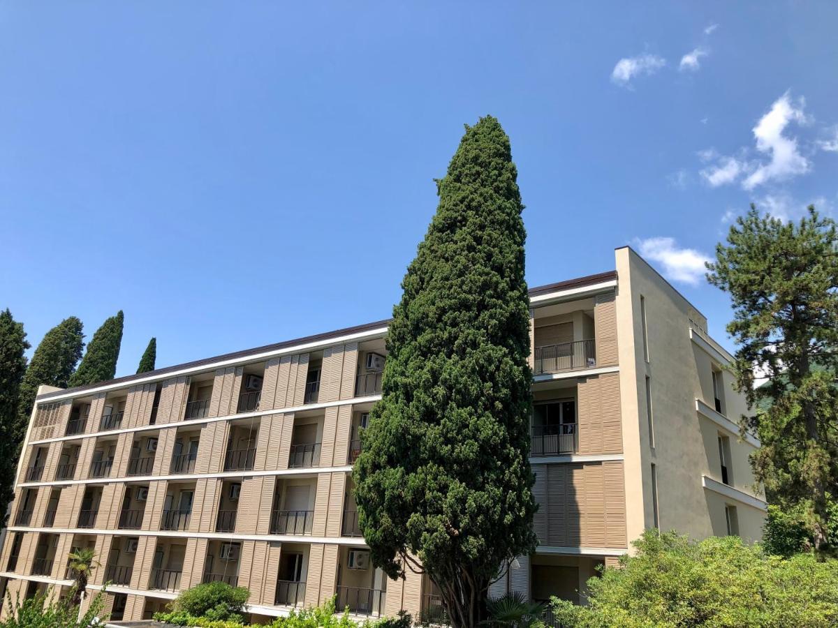 Residence Villa Alba Gardone Riviera Eksteriør billede